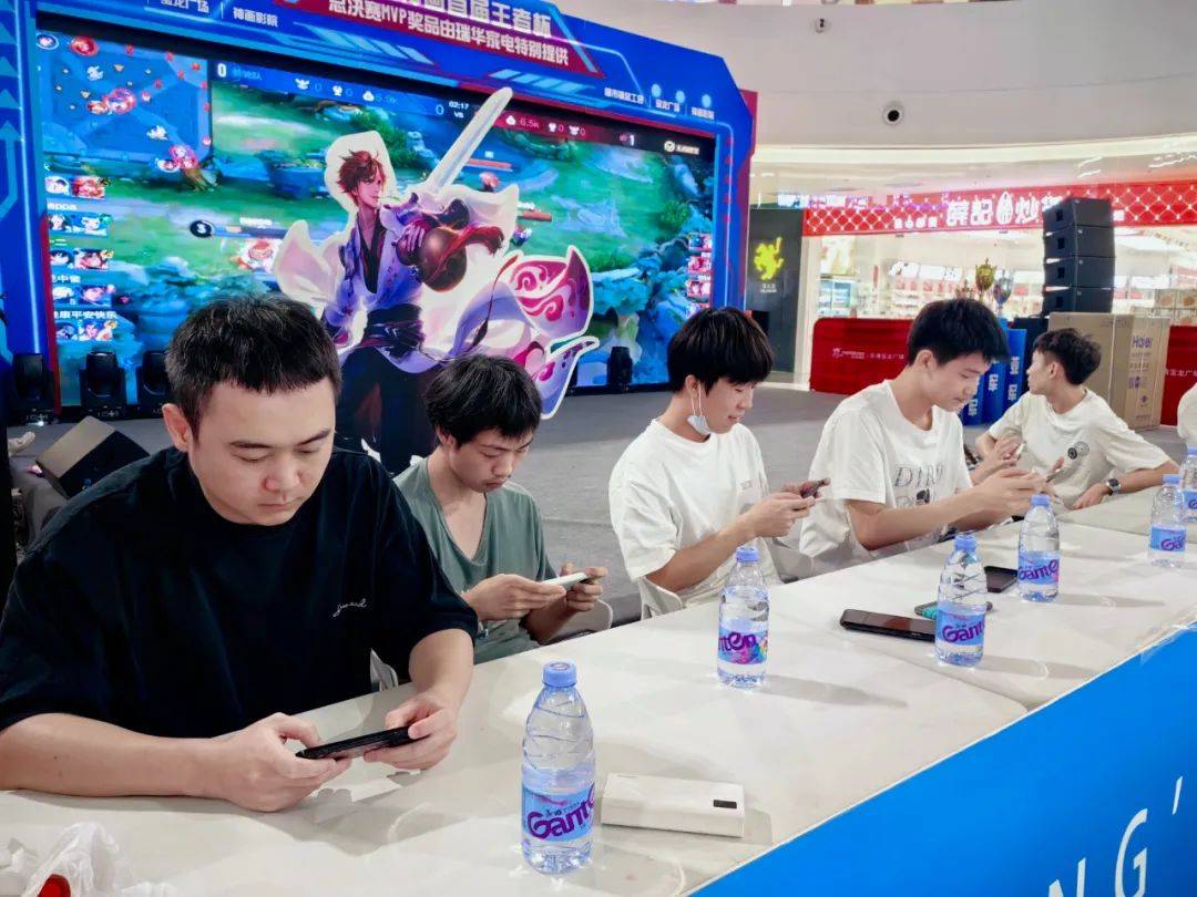 2025LPL夏季赛定组赛第二周最数据：Kanavi获得最高场均击杀