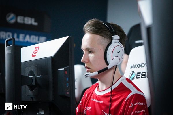 Detonation FocusMe 在 VCT 2025： Pacific Kickoff 中遭遇了 Rex Regum Qeon 的失败